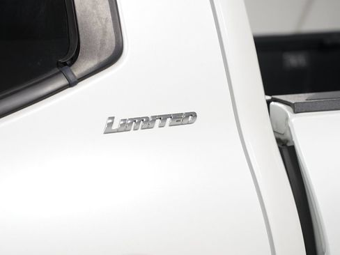 Used 2022 Toyota Tundra Limited AWD/4WD image 11