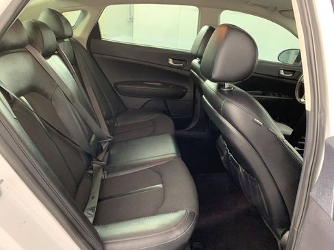 Used 2018 Kia Optima S image 36