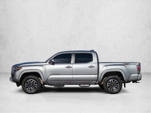 Used 2022 Toyota Tacoma TRD Sport image 9