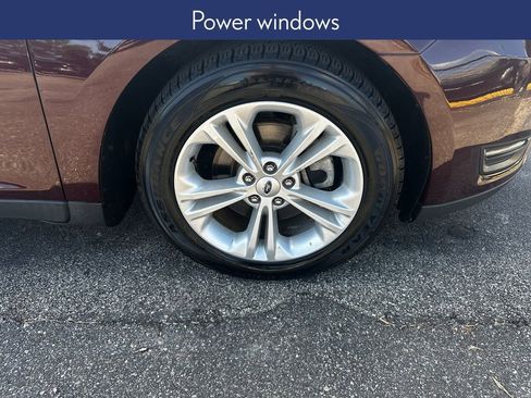 Used 2019 Ford Taurus SEL image 14