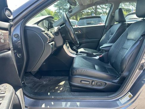 Used 2017 Honda Accord EX-L image 6