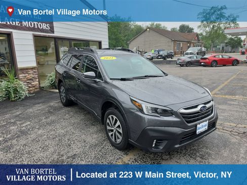Used 2021 Subaru Outback Premium AWD/4WD image 3