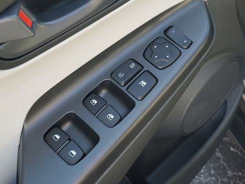 Used 2023 Hyundai Kona SEL image 15