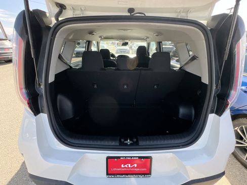 Used 2023 Kia Soul LX w/ Option Group 015 FWD image 24