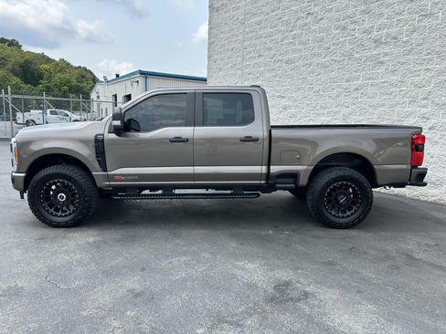 Used 2023 Ford F350 XL w/ STX Appearance Package AWD/4WD image 4