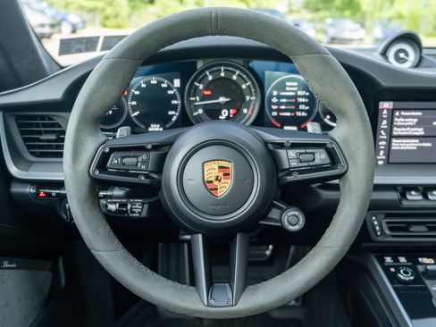 Certified 2021 Porsche 911 Carrera 4S AWD/4WD image 4
