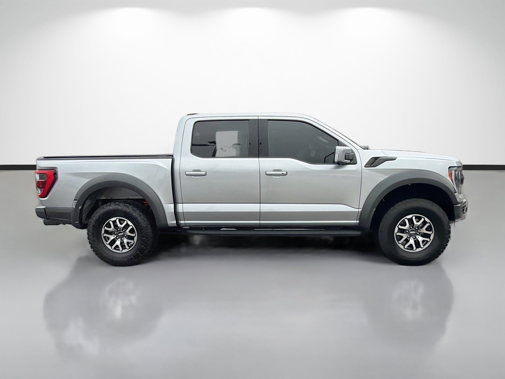 Used 2022 Ford F150 Raptor w/ Equipment Group 801A High AWD/4WD image 2