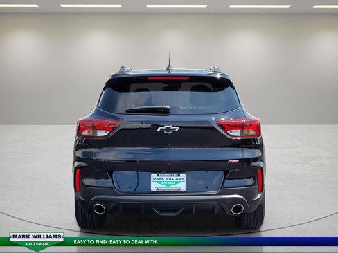 Used 2022 Chevrolet TrailBlazer RS w/ Sun and Liftgate Package FWD image 5