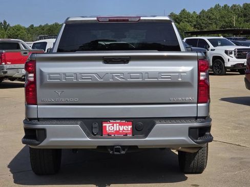 Used 2024 Chevrolet Silverado 1500 Custom RWD image 9