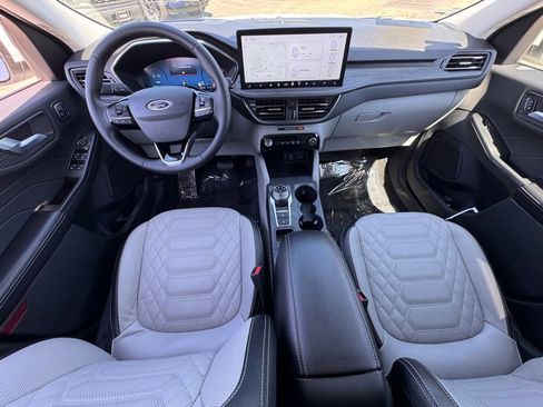 Used 2024 Ford Escape Base w/ PHEV Premium Package image 27