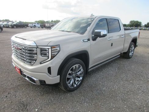 New 2026 GMC Sierra 1500 Denali w/ Denali Reserve Package AWD/4WD image 10