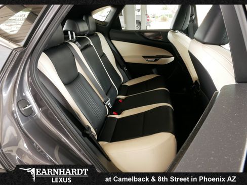 Used 2024 Lexus NX 250 FWD image 3