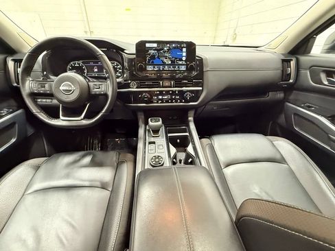 Used 2023 Nissan Pathfinder SL w/ SL Premium Package AWD/4WD image 33