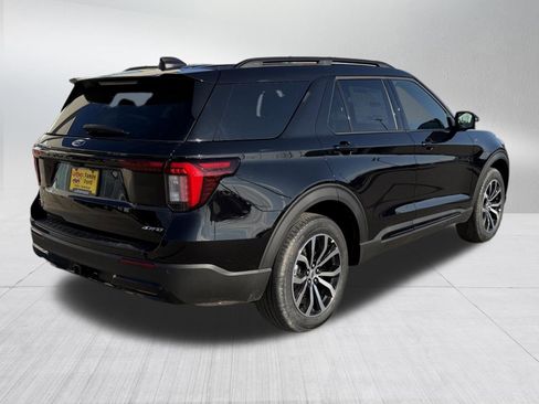 New 2026 Ford Explorer ST-Line AWD/4WD image 4