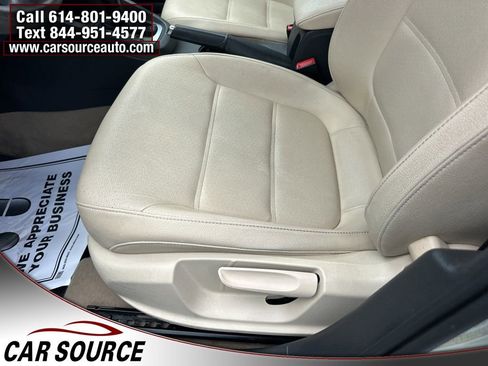 Used 2011 Volkswagen Jetta SE FWD image 8