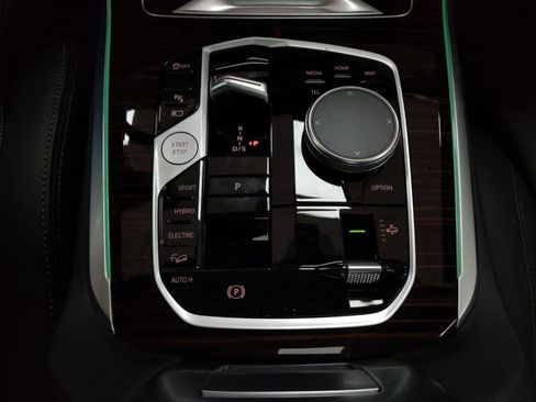 New 2026 BMW X5 xDrive50e w/ Climate Comfort Package image 14