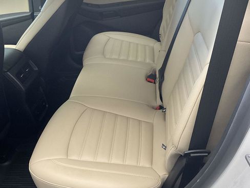 Used 2023 Ford Edge SEL w/ Convenience Package AWD/4WD image 10