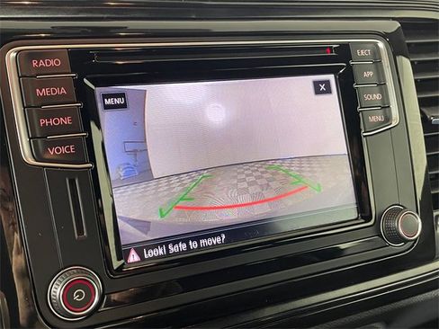 Used 2018 Volkswagen Beetle 2.0T S image 8