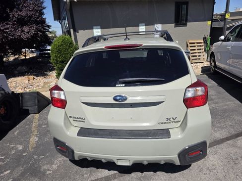 Used 2014 Subaru Crosstrek 2.0i Premium AWD/4WD image 4