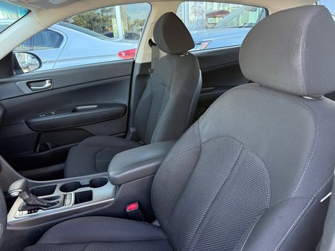 Used 2019 Kia Optima LX w/ LX 17" Wheel Package image 24