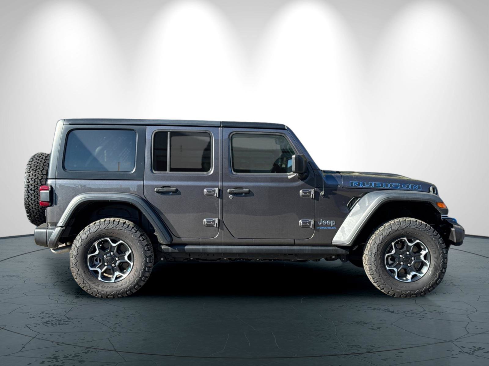 New 2023 Jeep Wrangler Unlimited Rubicon 4xe w/ Cold Weather Group AWD/4WD image 3