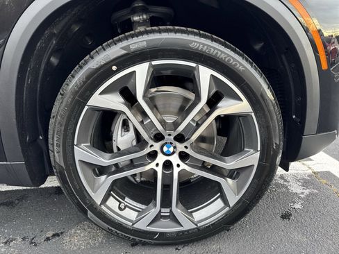 New 2026 BMW X5 xDrive40i w/ Climate Comfort Package image 2