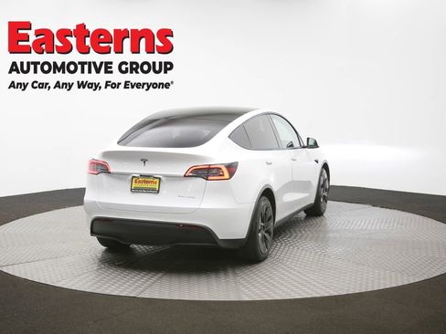 Used 2020 Tesla Model Y Long Range image 36