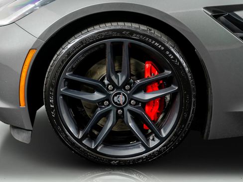 Used 2015 Chevrolet Corvette Stingray Coupe w/ 2LT Preferred Equipment Group image 21