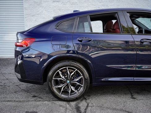 Used 2022 BMW X4 xDrive30i w/ Premium Package Essential image 16