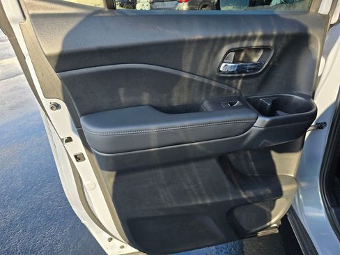 Certified 2023 Honda Ridgeline RTL image 8