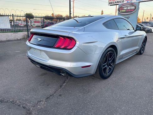 Used 2019 Ford Mustang Coupe w/ Equipment Group 101A RWD image 8