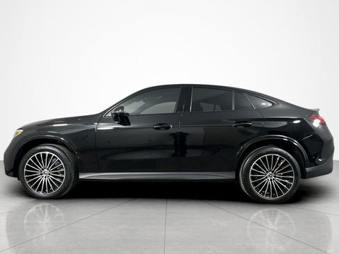 Used 2025 Mercedes-Benz GLC 300 4MATIC image 2