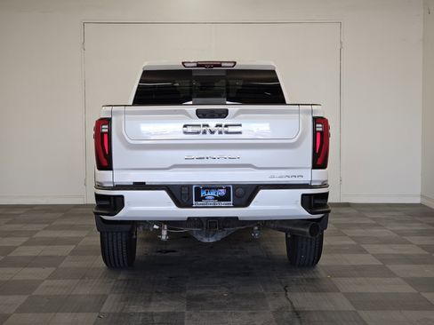 Used 2024 GMC Sierra 2500 Denali Ultimate image 7