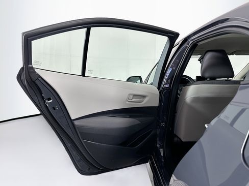 Used 2025 Toyota Corolla LE image 24