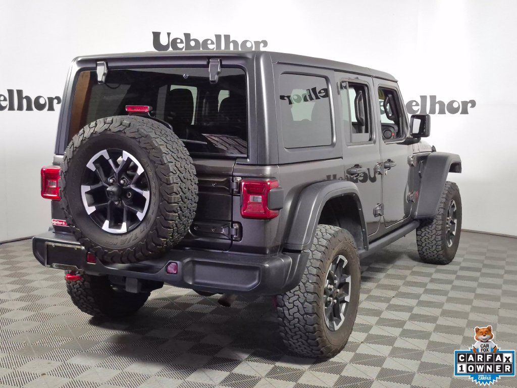 Used 2025 Jeep Wrangler Unlimited Rubicon AWD/4WD image 7