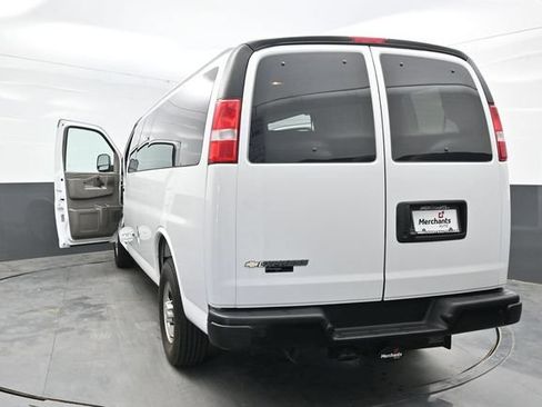 Used 2024 Chevrolet Express 3500 LS RWD image 50
