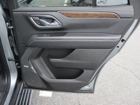 Used 2023 Chevrolet Tahoe Premier w/ Premium Package 2 AWD/4WD image 36