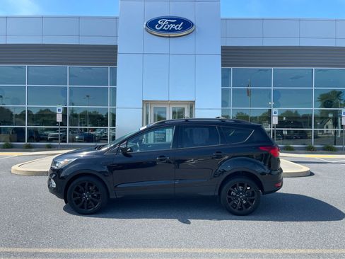 Used 2019 Ford Escape SE AWD/4WD image 1