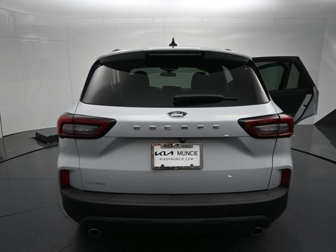 Used 2025 Ford Escape ST-Line FWD image 9
