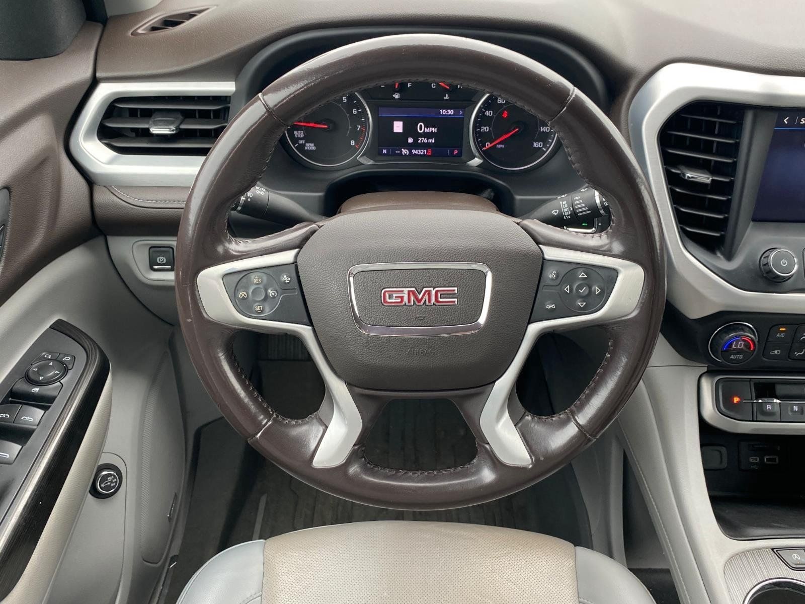 Used 2021 GMC Acadia SLT w/ LPO, Floor Liner Package FWD image 6