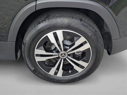 Certified 2025 Mercedes-Benz GLB 250 image 10