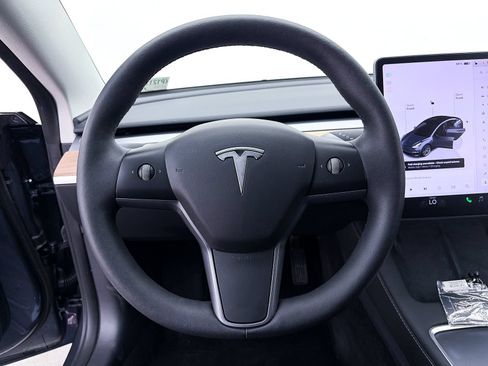 Used 2023 Tesla Model 3 Standard Range RWD image 27