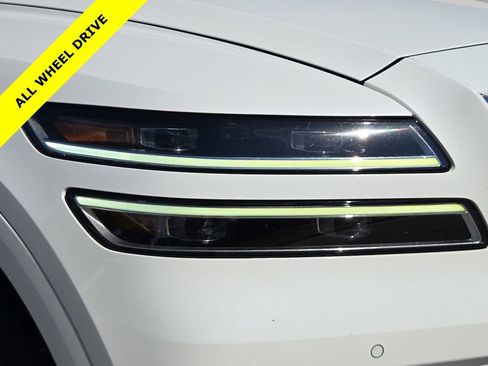 Used 2022 Genesis GV80 2.5T AWD/4WD image 4