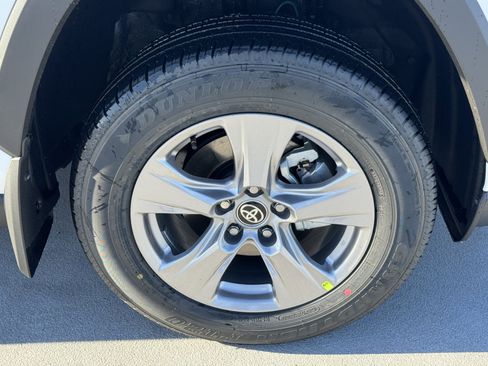 New 2025 Toyota RAV4 XLE image 15