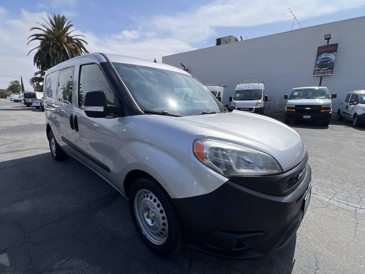 Used 2019 RAM ProMaster City Tradesman FWD image 3