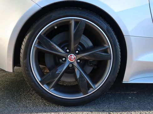 Used 2020 Jaguar F-TYPE R image 51