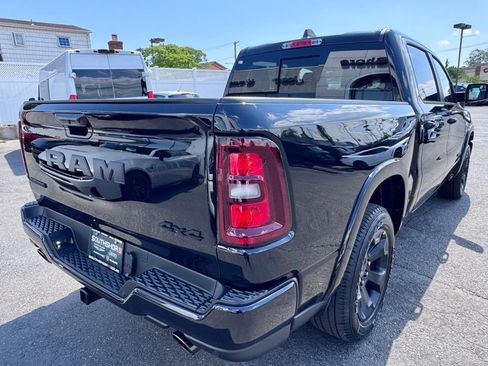 New 2026 RAM 1500 4x4 Crew Cab image 8
