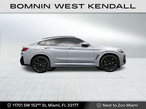 Used 2025 BMW X4 xDrive30i image 26