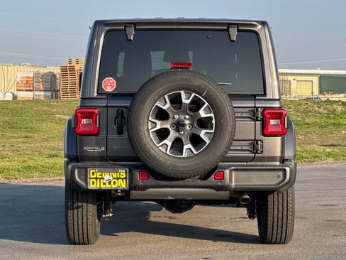New 2026 Jeep Wrangler Unlimited Sahara w/ Safety Group AWD/4WD image 4