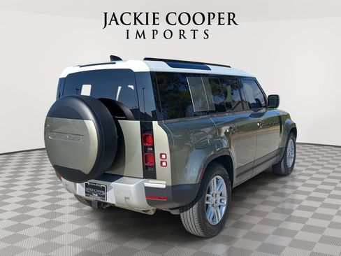 Used 2025 Land Rover Defender 110 S image 5